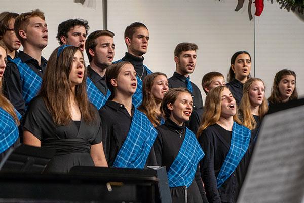 students choir singing